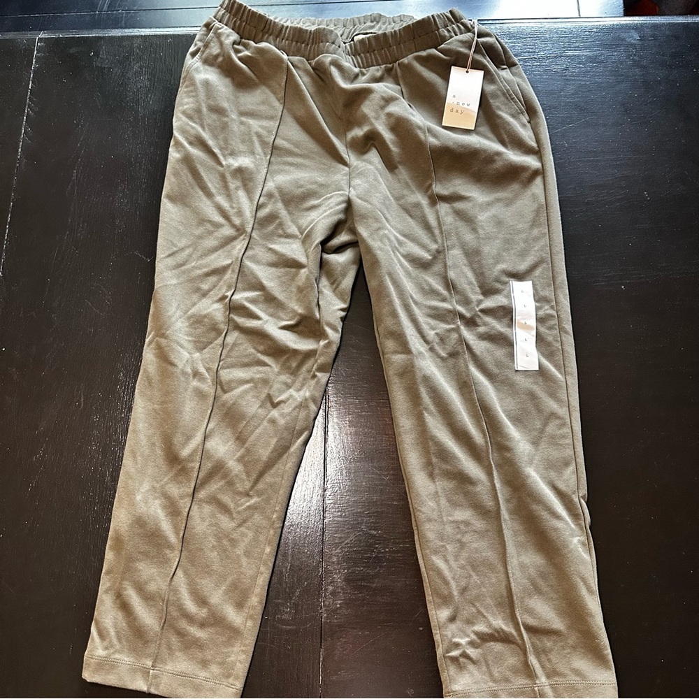 NWT Large Olive Pants Pleated Target New Fall Winter Business Casual a new day